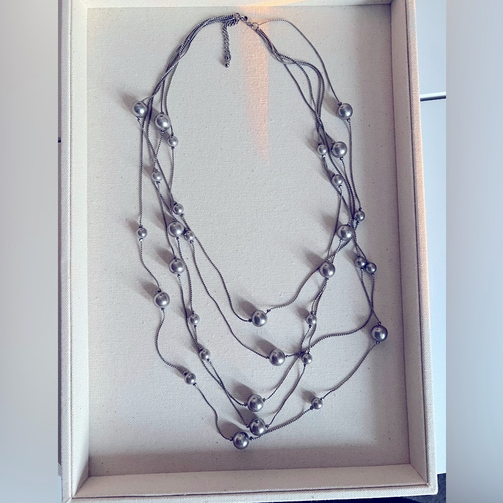Vintage Elegant Silver Faux Pearl Necklace